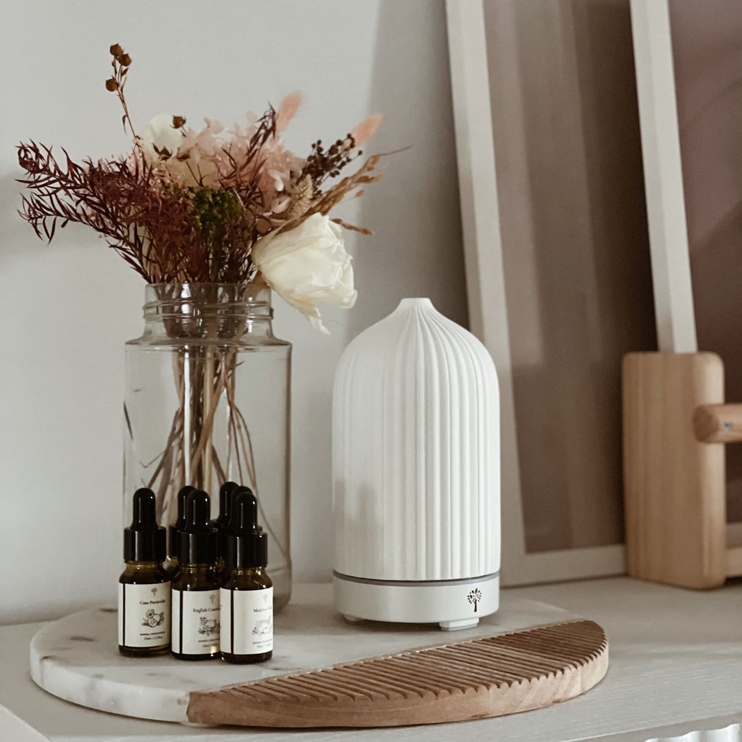 White Coral Diffuser + 6-Pack Hotel Scent Bundle