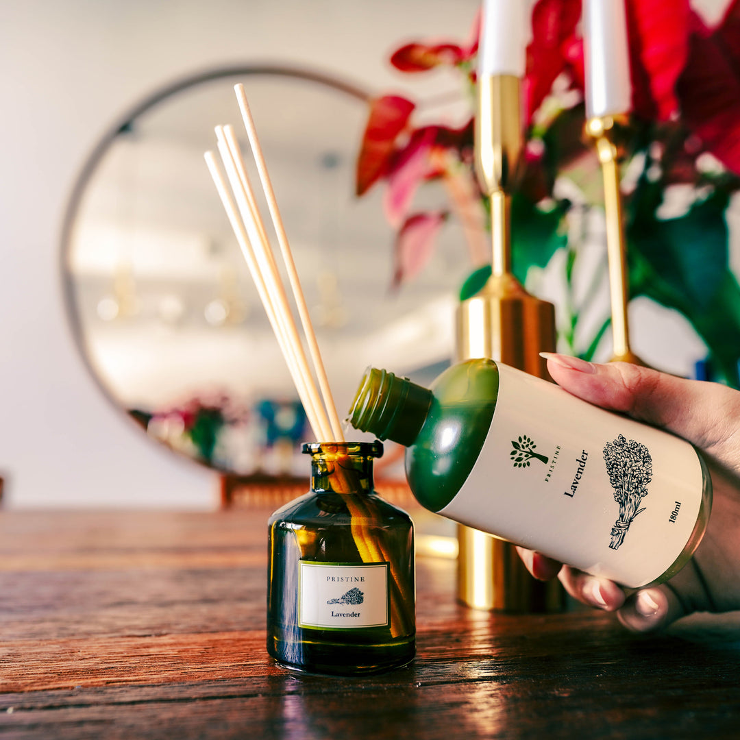 Lush Freesia Refill - 180ml (Free Reed Sticks)