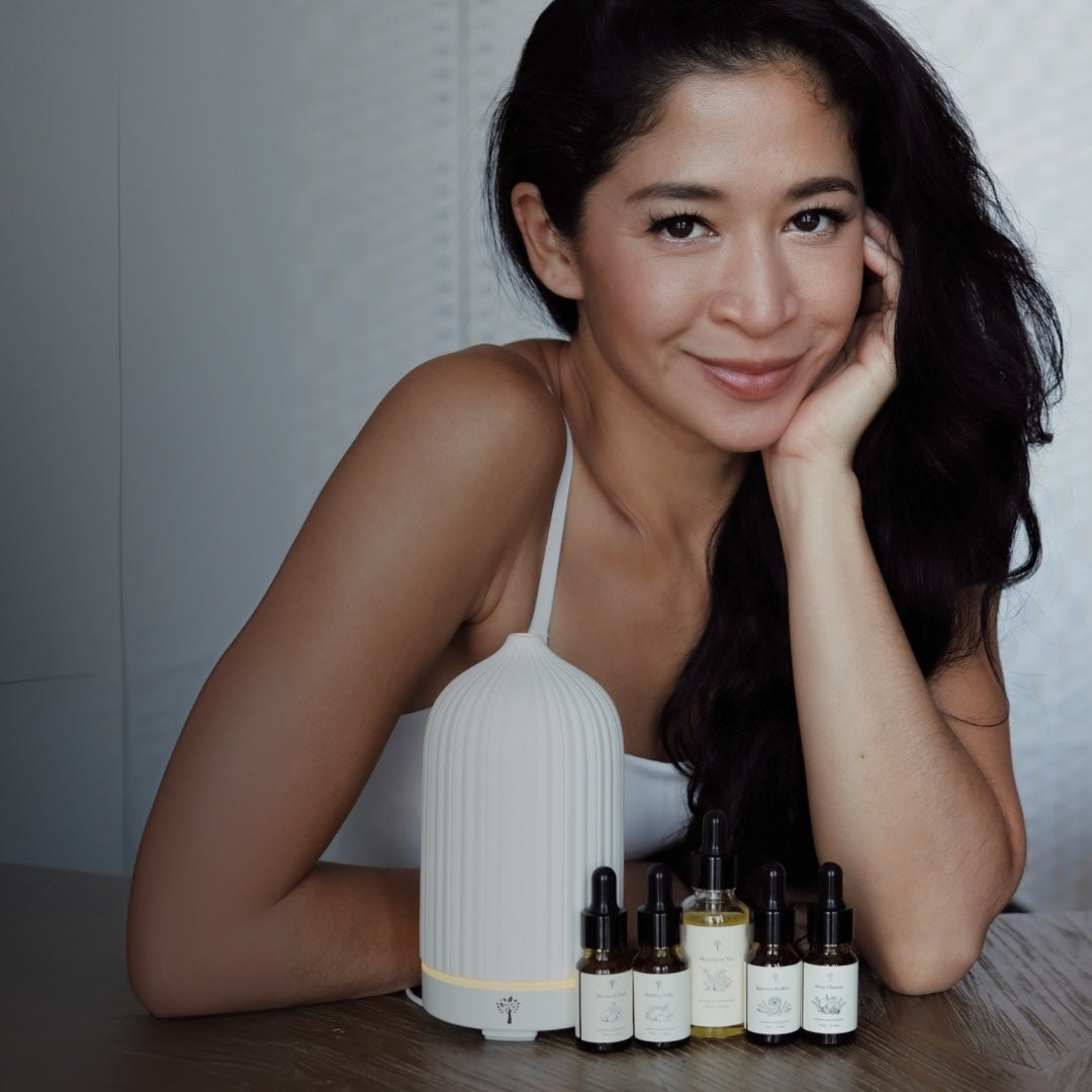 White Coral Diffuser + 6-Pack Hotel Scent Bundle